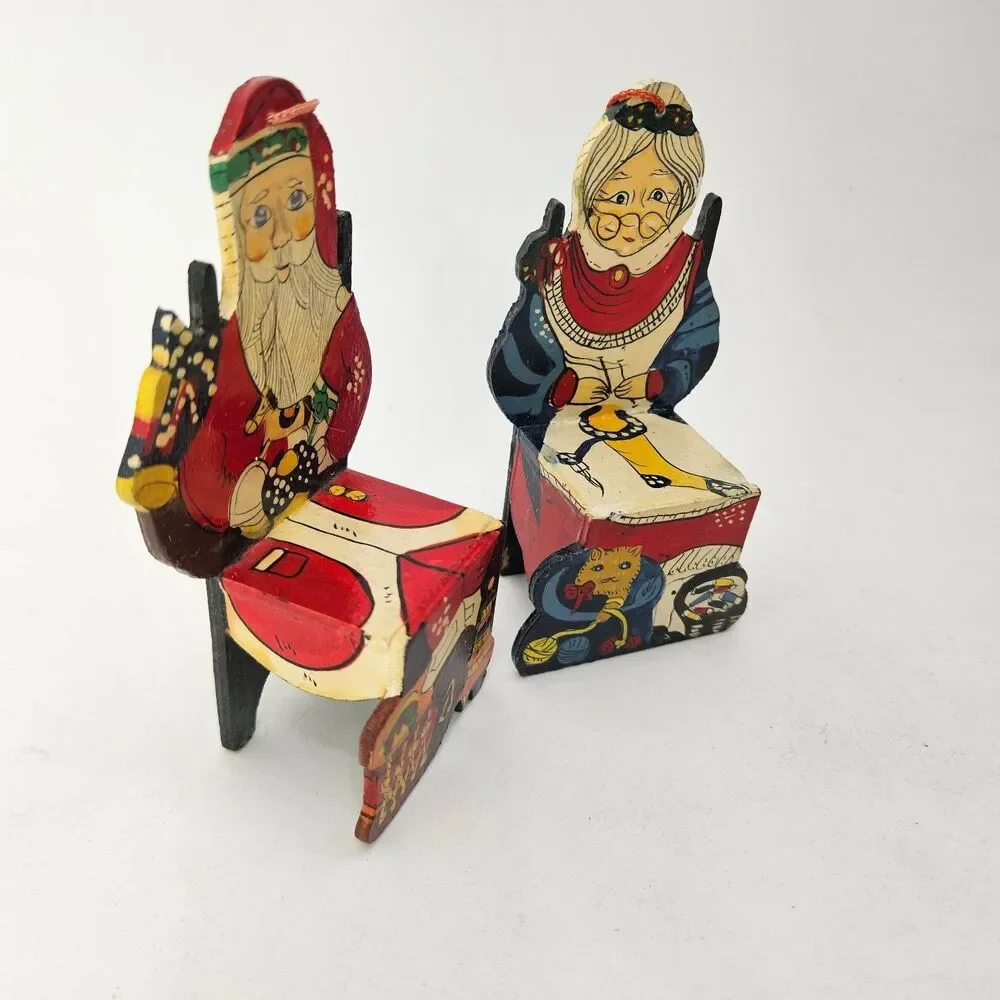 Vintage Hand Painted Wooden Santa & Mrs Claus Figurines Christmas Decor Set
